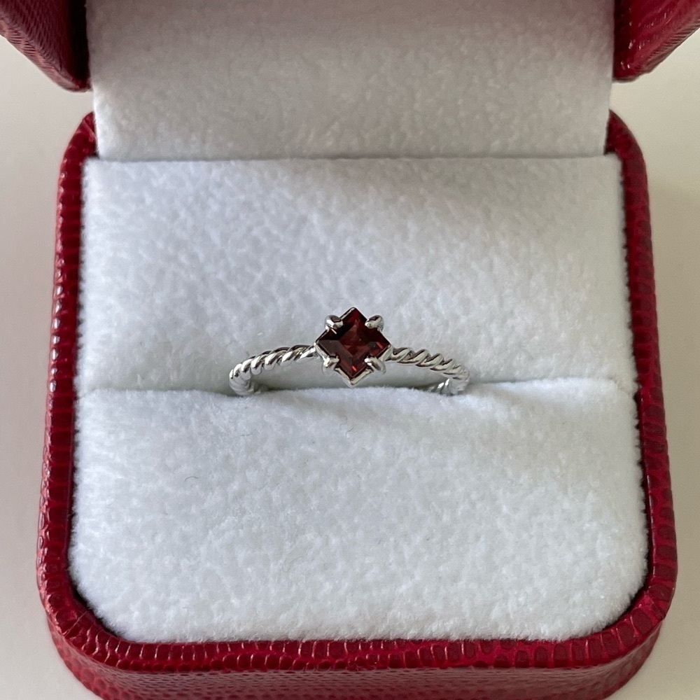 White Gold Garnet Ring | Size 7 - Picture 3 of 5
